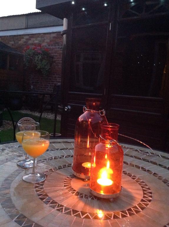 Little Lodge B&B Лутерворт Екстер'єр фото
